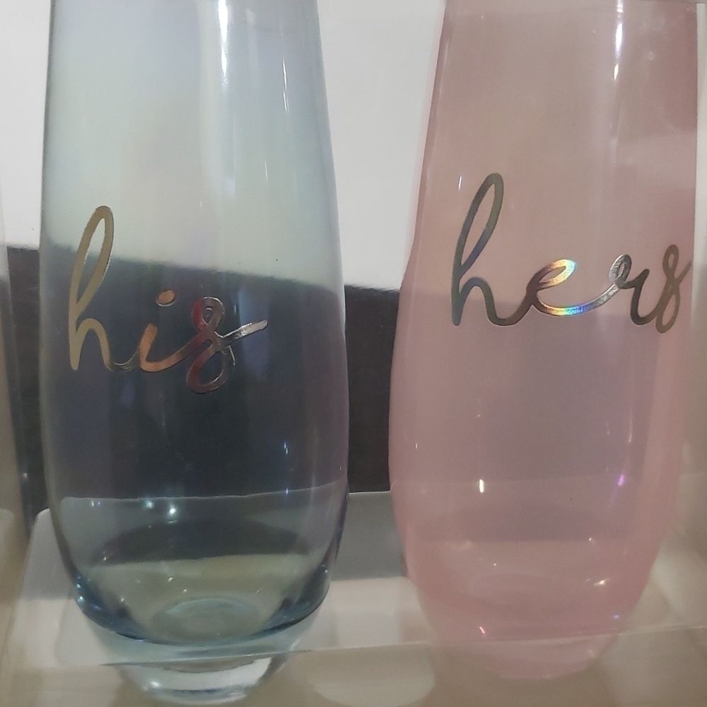 NEW- Set of 2 Flute Glasses by Slant, His & Hers, 10 oz - Picture 2 of 5